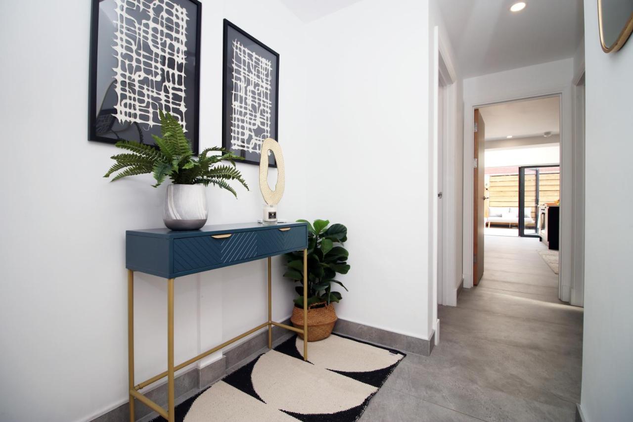 New Spacious 2 Bed Getaway - Private Courtyard! - Underfloor Heating Cardiff Luaran gambar