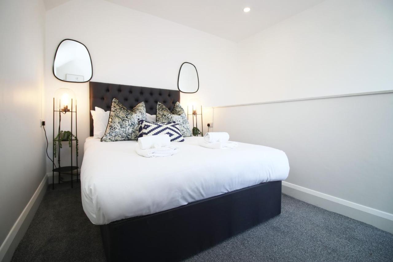 New Spacious 2 Bed Getaway - Private Courtyard! - Underfloor Heating Cardiff Luaran gambar