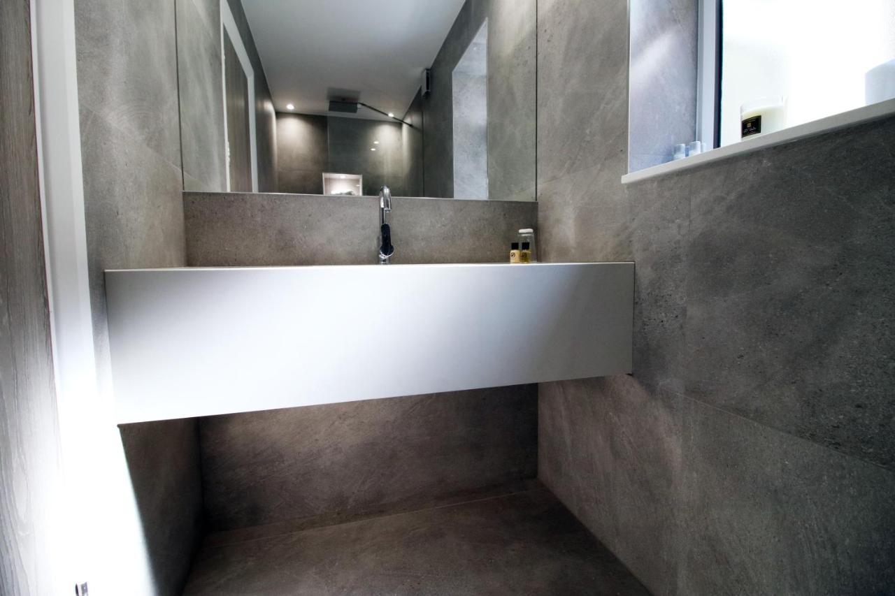 New Spacious 2 Bed Getaway - Private Courtyard! - Underfloor Heating Cardiff Luaran gambar