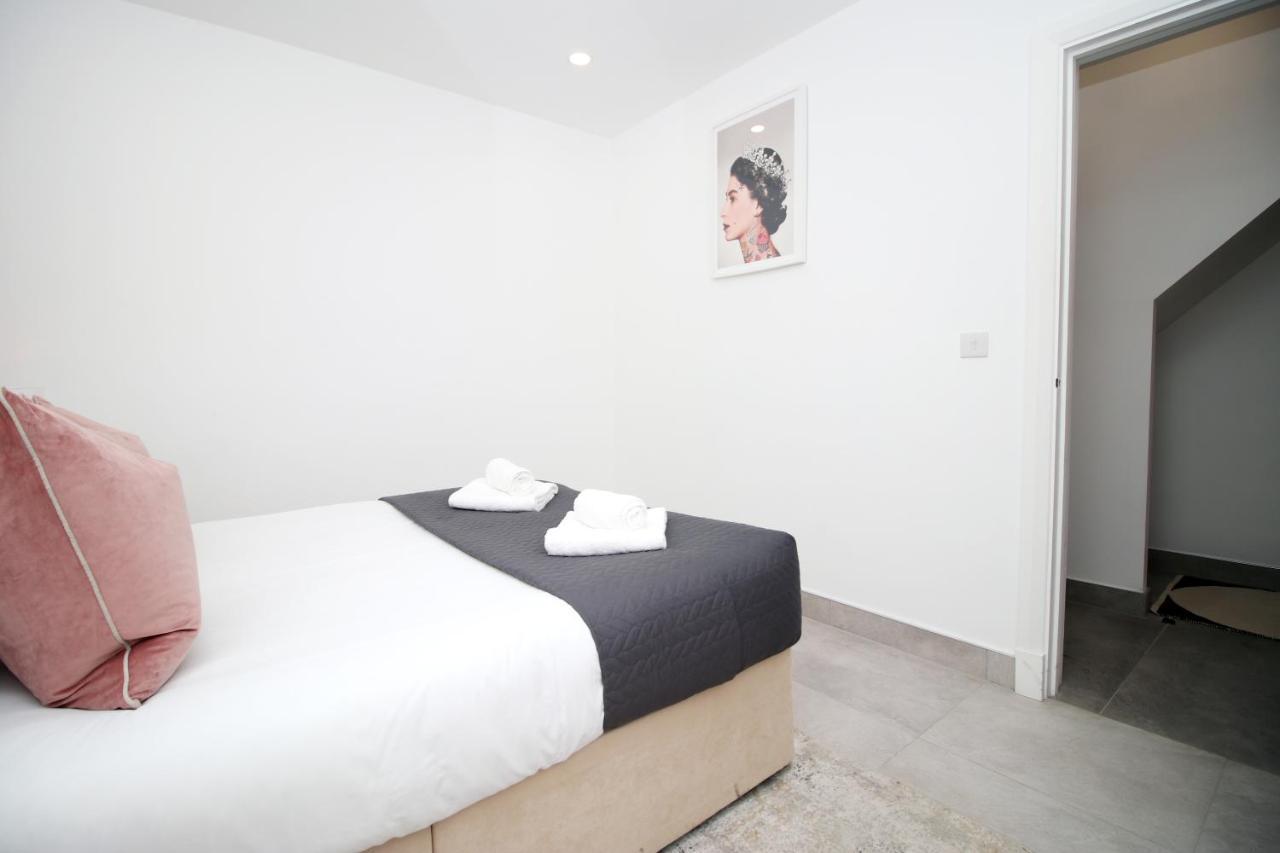 New Spacious 2 Bed Getaway - Private Courtyard! - Underfloor Heating Cardiff Luaran gambar