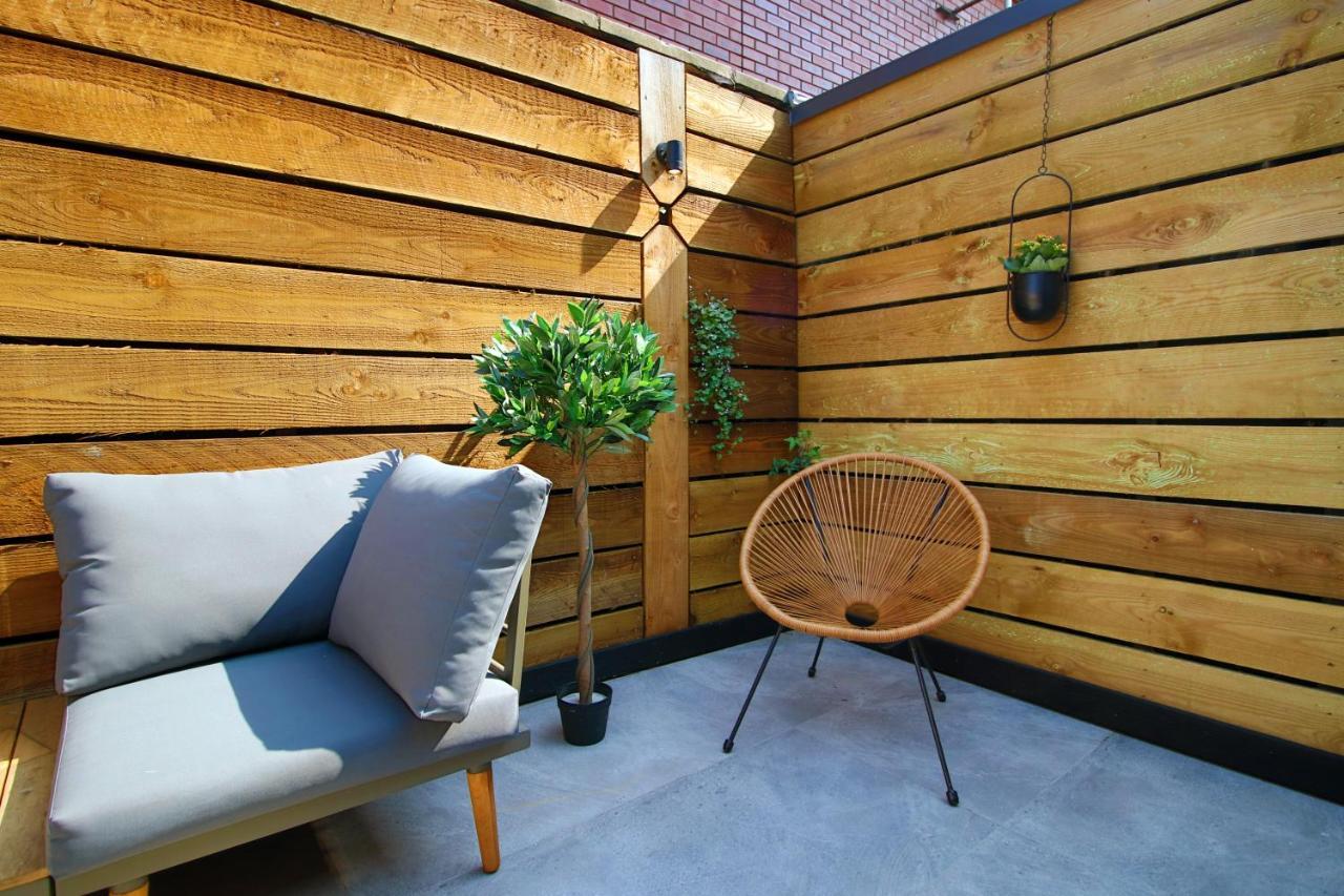 New Spacious 2 Bed Getaway - Private Courtyard! - Underfloor Heating Cardiff Luaran gambar