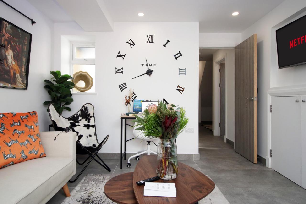 New Spacious 2 Bed Getaway - Private Courtyard! - Underfloor Heating Cardiff Luaran gambar